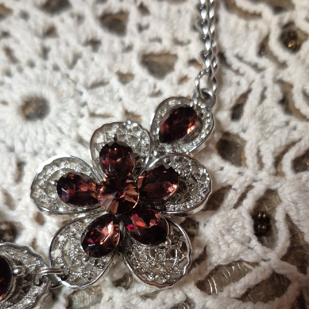 C1946 Brown Crystal Floral Statement Necklace - W… - image 7
